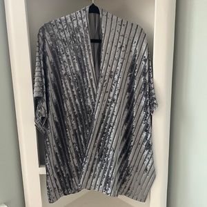 Stunning silver short sleeve shawl
